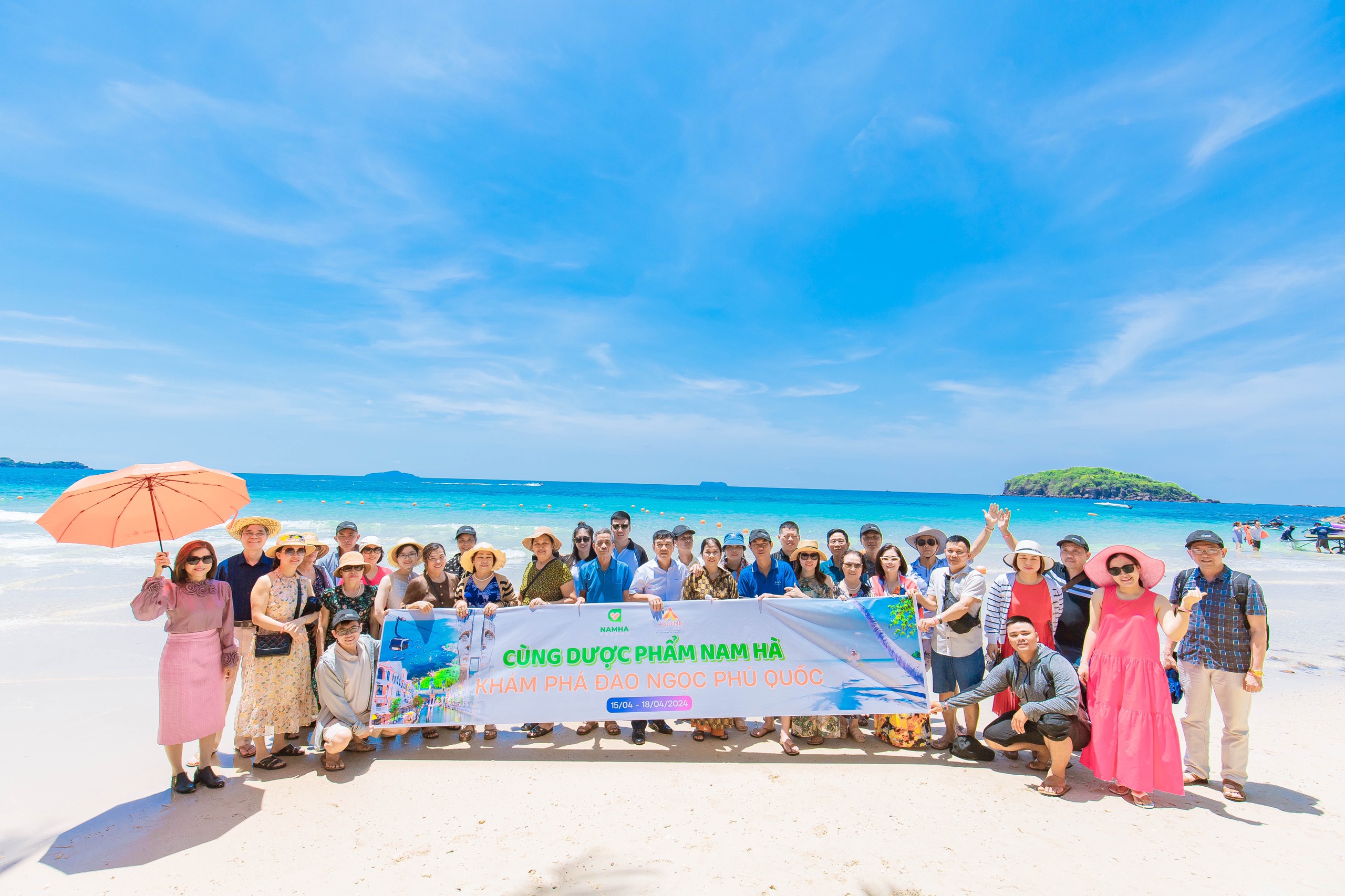 Nam Ha successfully organized Da Nang – Phu Quoc tours to thank customers