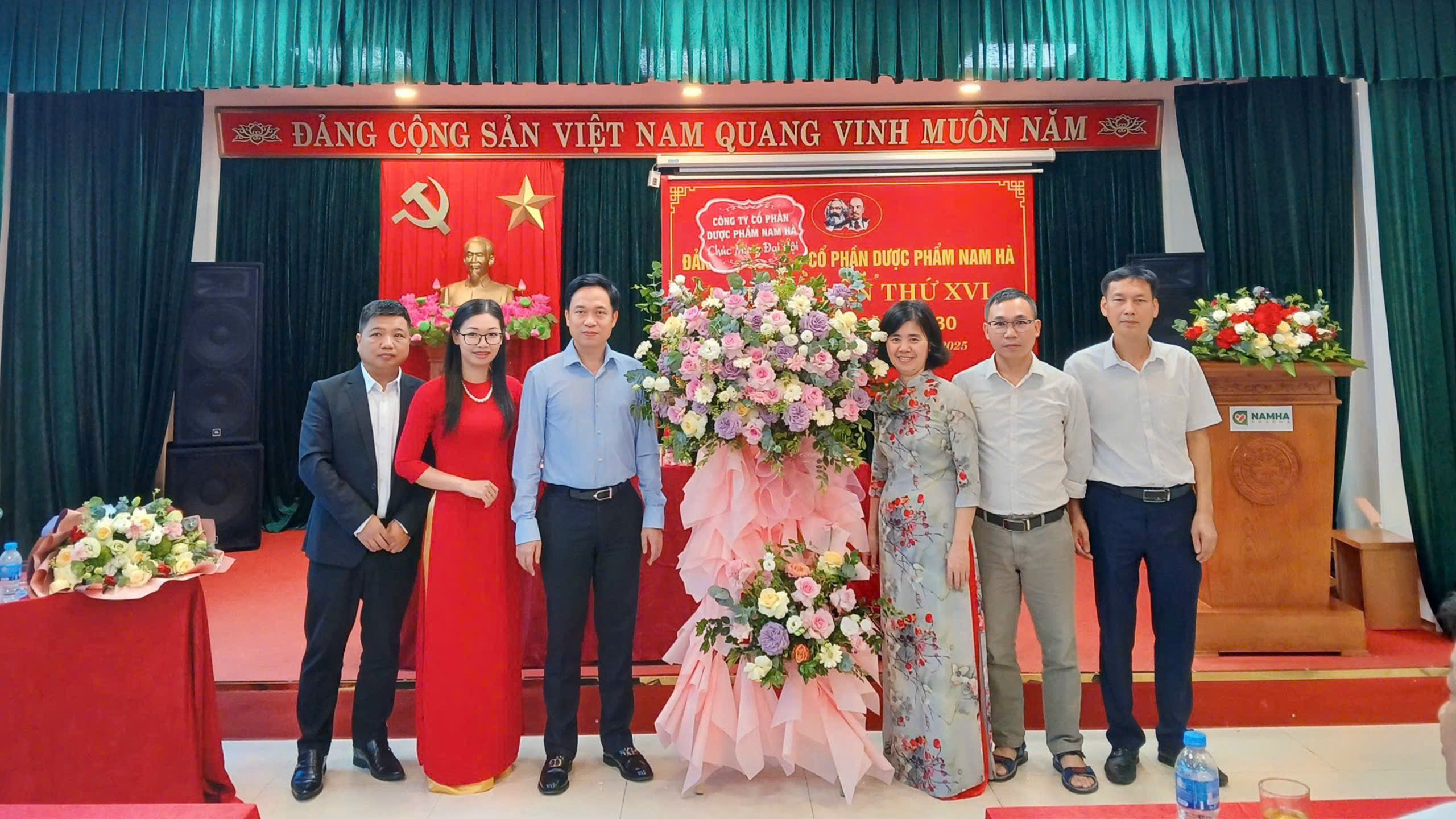 Dược Nam Hà tổ chức thành công đại hội đảng bộ nhiệm kỳ 2025-2030